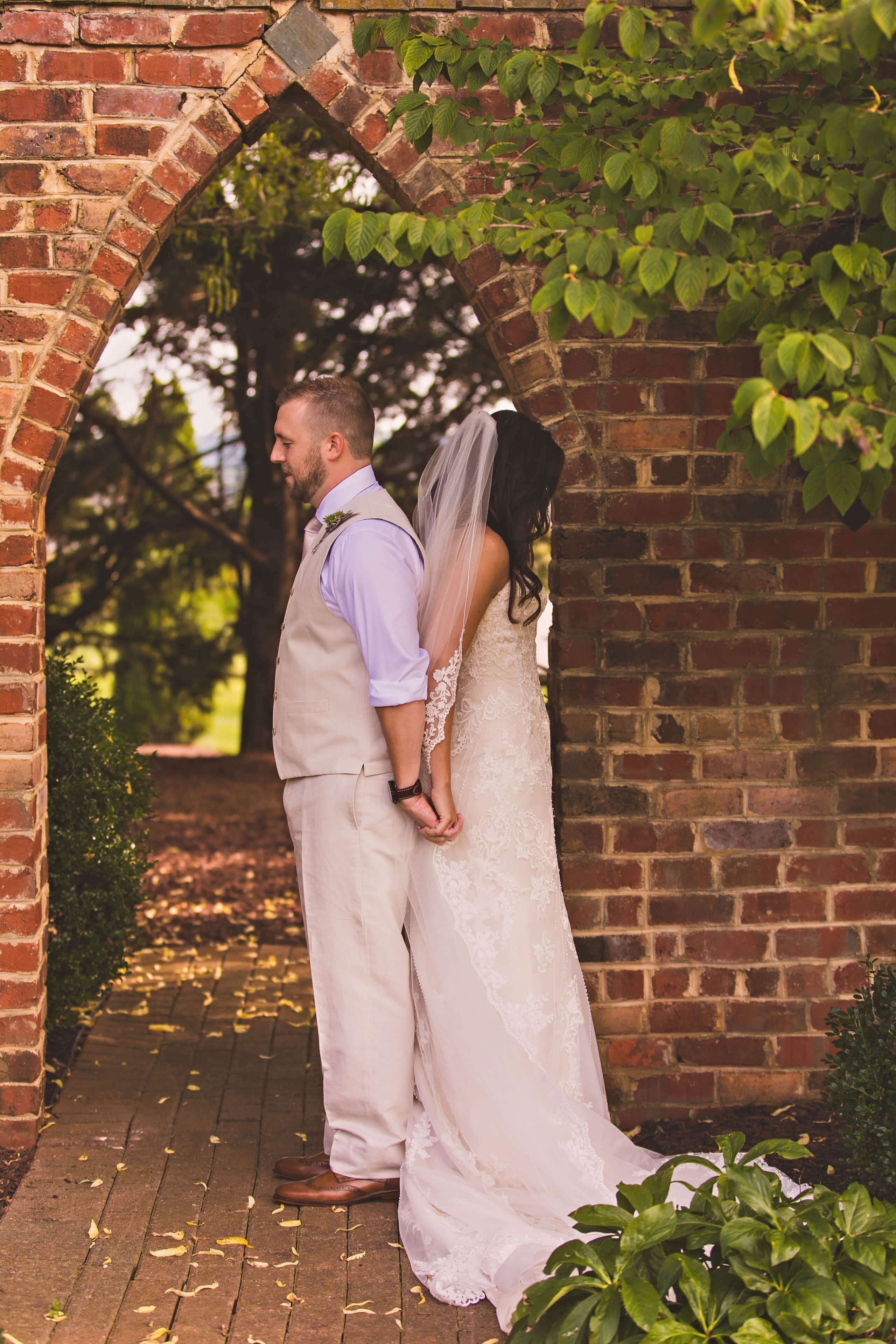 Adam & Brea's Fresh Elegance Wedding at West Manor Estate in Forest, VA | an Entwined Events venue | Megan Vaughan Photography