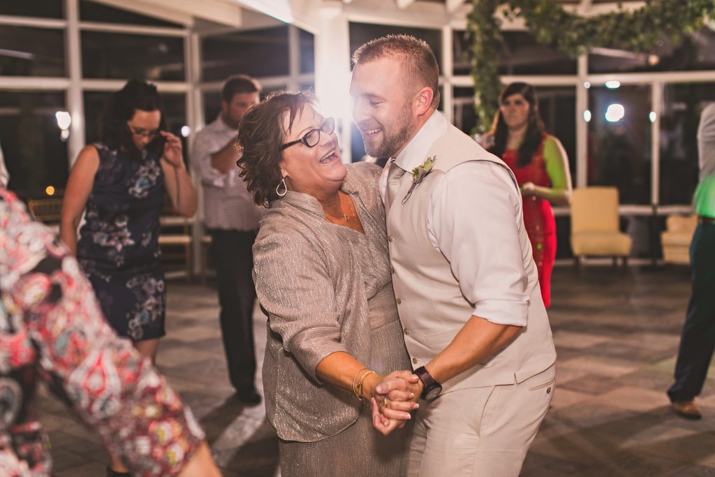 Adam & Brea's Fresh Elegance Wedding at West Manor Estate in Forest, VA | an Entwined Events venue | Megan Vaughan Photography