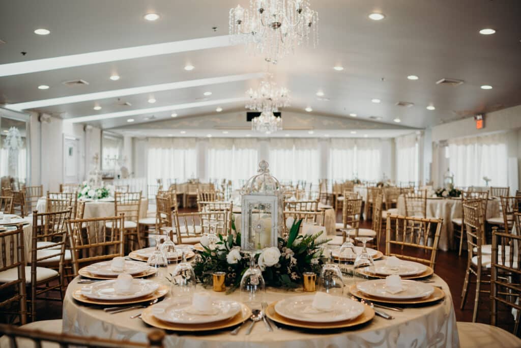 Selecting Your Virginia Wedding Venue | Entwined Events | Venue: The Bedford Columns in Bedford, VA | Photo Credit: Lindsay Paradiso Photography